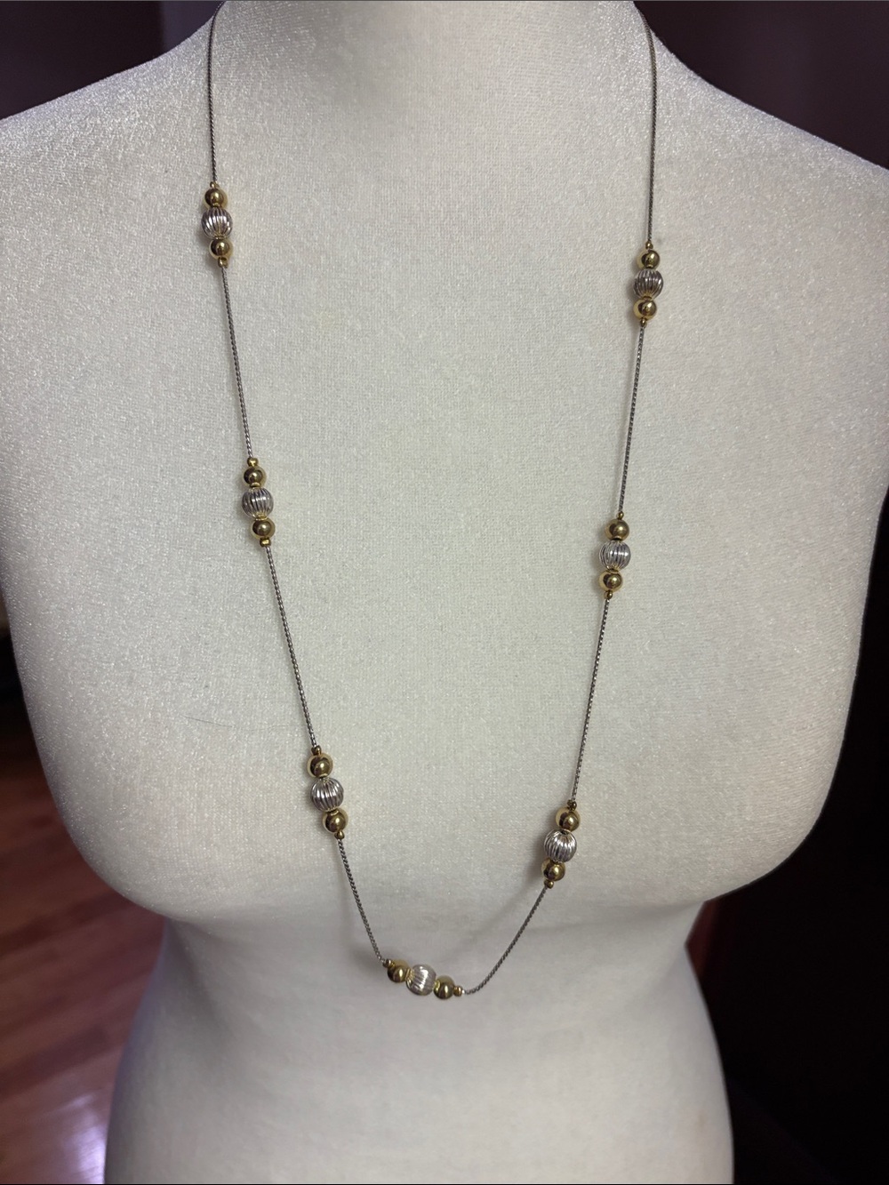 14.5@ Gold and Silver Beaded Women’s Necklace - Elegant Two-Tone Design